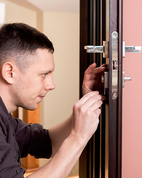 : Professional Locksmith For Commercial And Residential Locksmith Services in Millbrae, CA