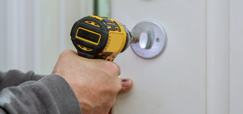 Street Locksmith For Smart Lock Repair in Millbrae, CA